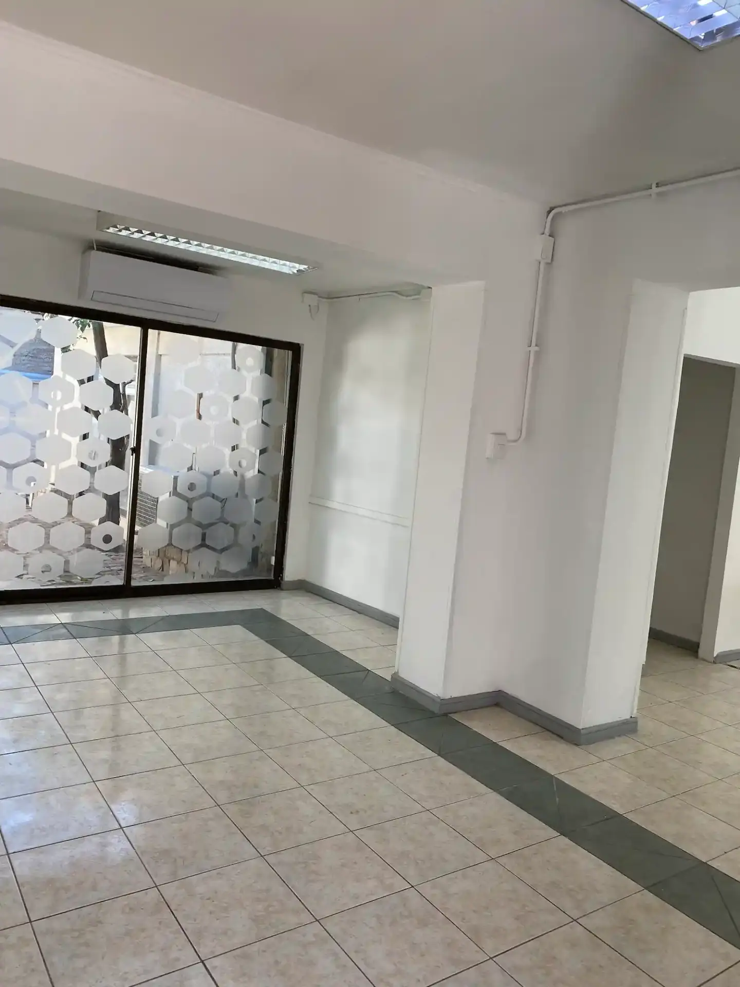 Casa para oficinas en calle Papudo, fotografía 2